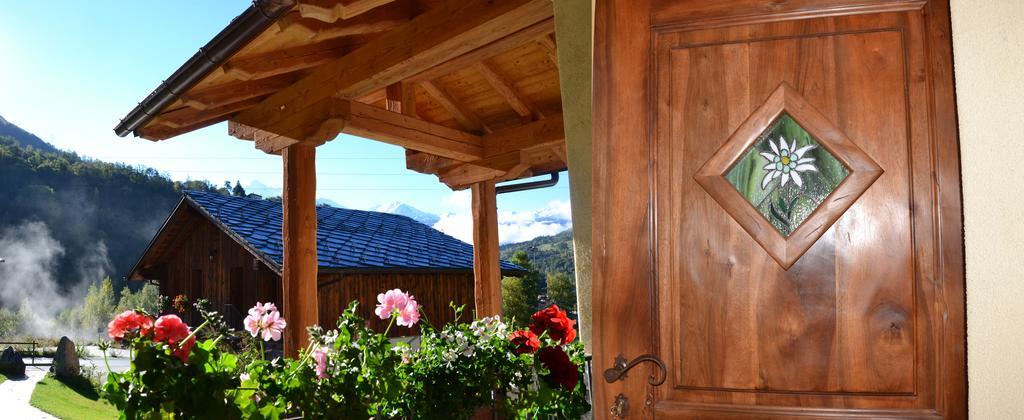 Village Paradis Roisan Exterior photo