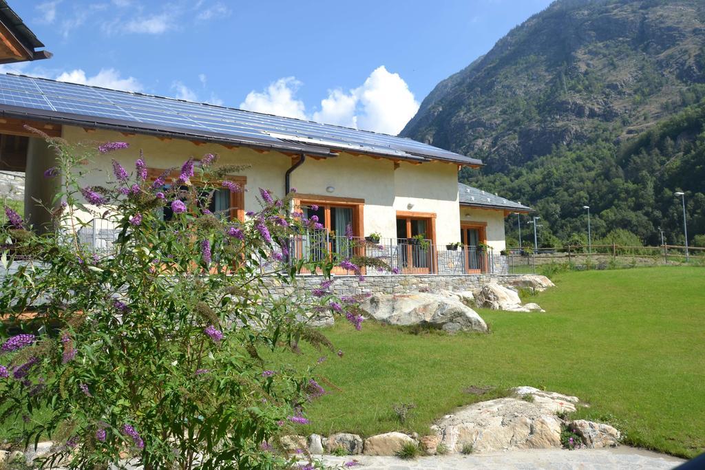 Village Paradis Roisan Exterior photo